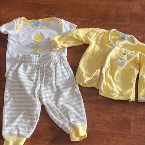 Disney Pooh Baby Outfit Set